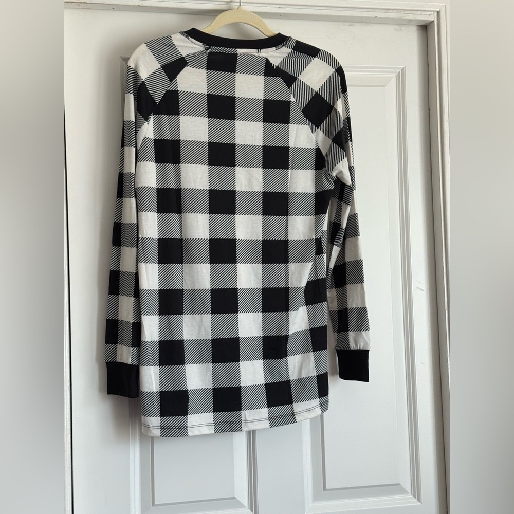 Lularoe Mark XS Black Off White Buffalo Plaid Checkered Raglan Henley Shirt - Picture 2 of 4